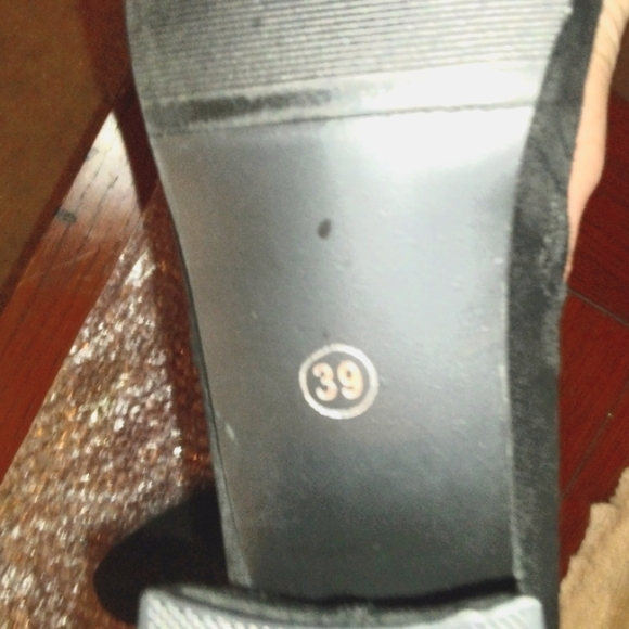 Women's Size 39 Solid Black Ankle Boots - Picture 4 of 4